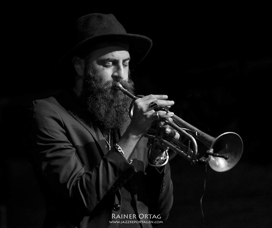 Avishai Cohen mit seinem Quartet beim Jazzfestival Esslingen