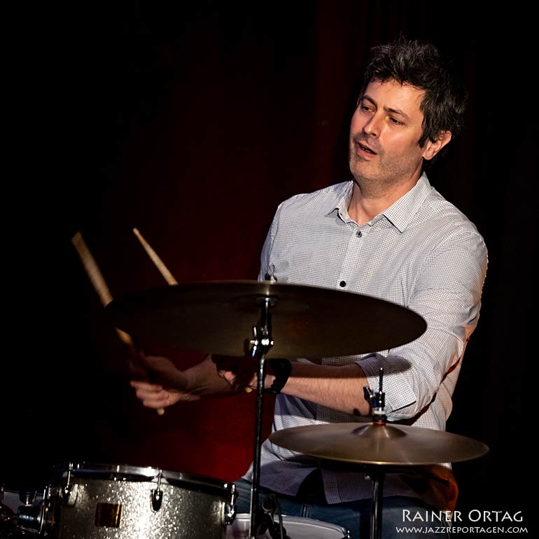 Axel Pape mit dem Sandi Kuhn Quartett beim Jazzclub Tübingen im Club Voltaire 2021