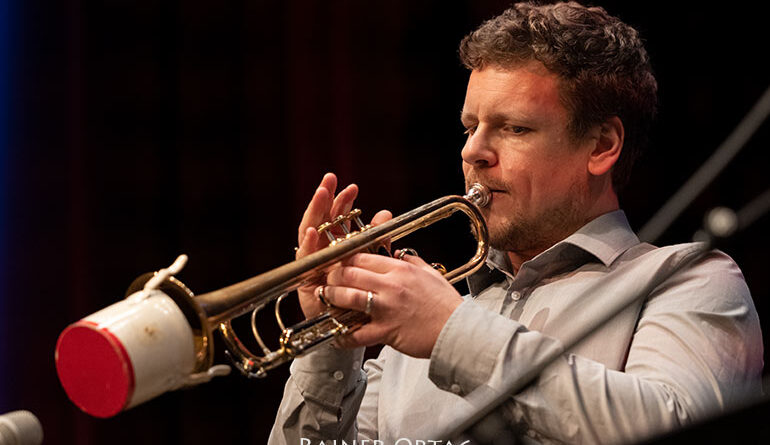 Bastian Stein mit Rainer Tempel im Sudhaus Tuebingen 2022