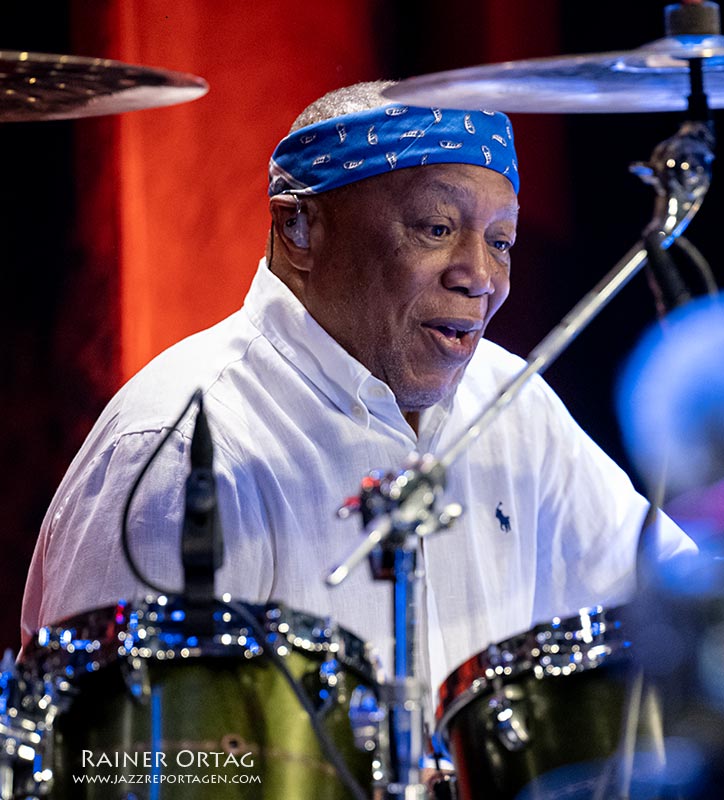 Billy Cobham mit Chaouki Smahi im franz.K Reutlingen 2024