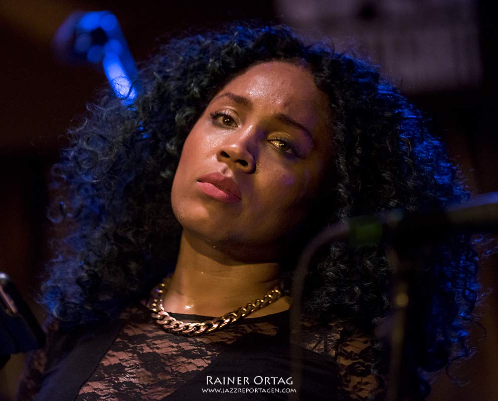 Carmel Allison Echols mit Judith Hill bei der jazzopen Stuttgart im Jazzclub Bix 2019