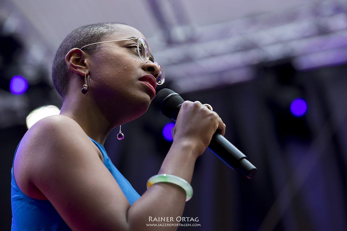 Cécile McLorin Salvant bei der jazzopen Stuttgart 2019, Sing The Truth