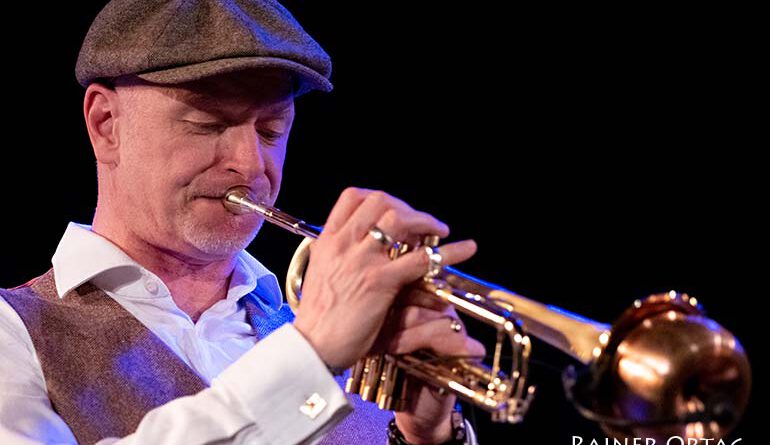 Christian Meyers mit Meyers Nachtcafé bei den Sindelfinger Jazztagen im Pavillon 2022