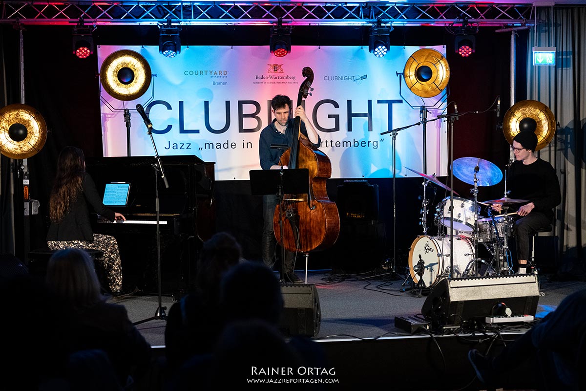 Clara Vetter Trio bei der Clubnight Baden Württemberg - jazzahead! 2022