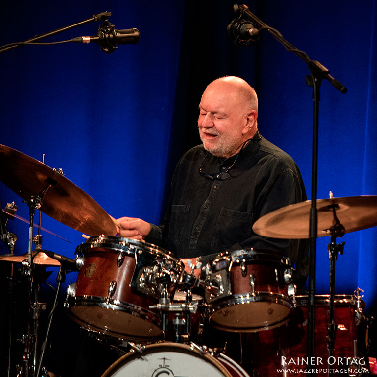 Daniel Humair mit dem Trio Kühn Humair Chevillon im Sudhaus Tübingen 2018