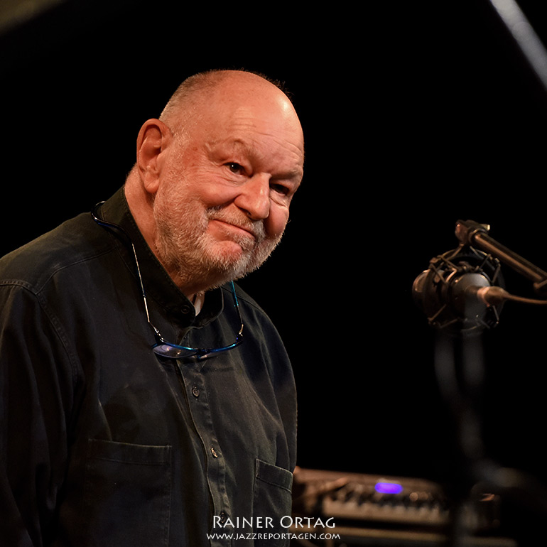 Daniel Humair mit dem Trio Kühn Humair Chevillon im Sudhaus Tübingen 2018