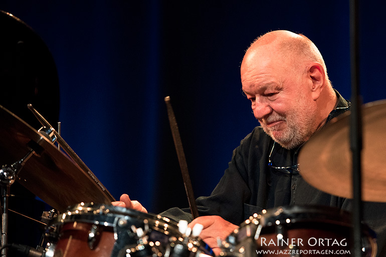 Daniel Humair mit dem Trio Kühn Humair Chevillon im Sudhaus Tübingen 2018