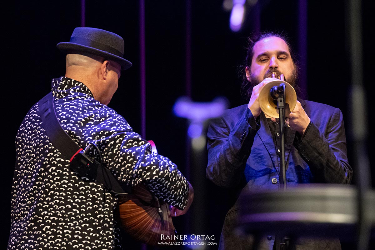 Dhafer Youssef bei den Internationalen Theaterhaus Jazztagen 2024