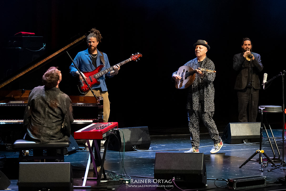 Dhafer Youssef bei den Internationalen Theaterhaus Jazztagen 2024