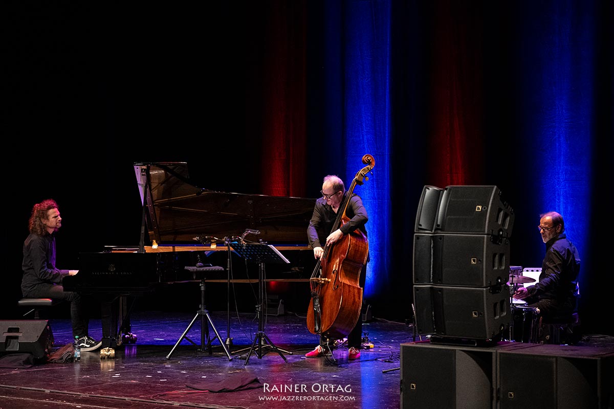 Dieter Ilg Trio beim Jazzfestival Esslingen 2023