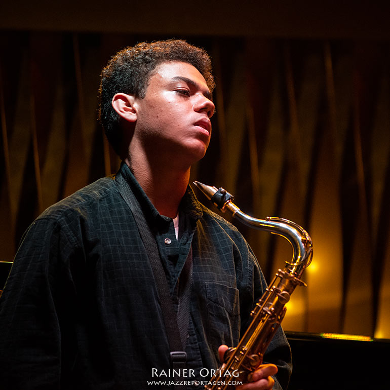 Emilio Modeste mit dem Wallace Roney Quintet im Jazzclub Bix 2018