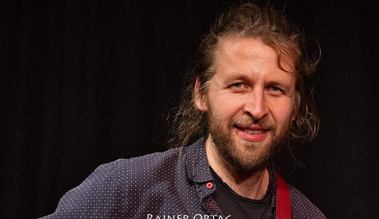 Florin Kueppers mit dem Juliana Blumenschein Quintett im Club Voltaire Tübingen 2022