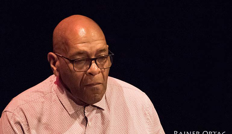 Howard Curtis mit dem Karl Ratzer Quintet im Porgy & Bess Wien 2020