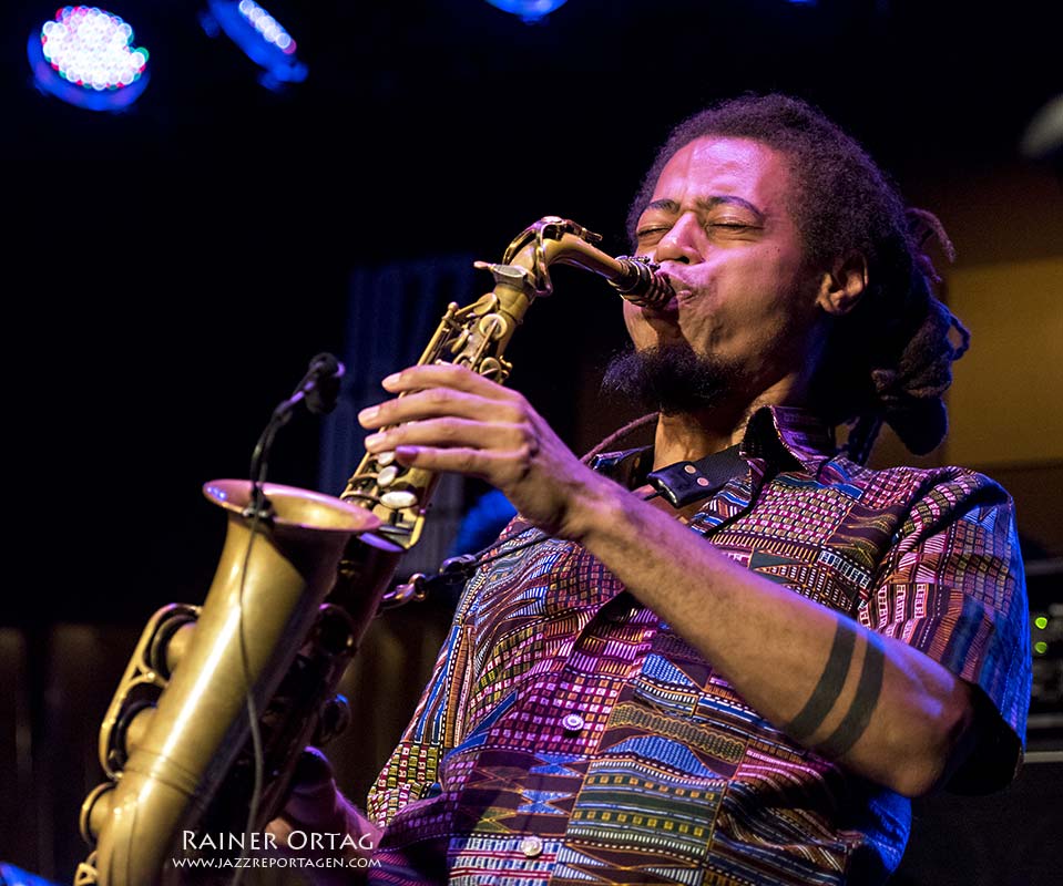 Irwin Hall mit Jazzmeia Horn im Jazzclub Bix bei der jazzopen Stuttgart 2019