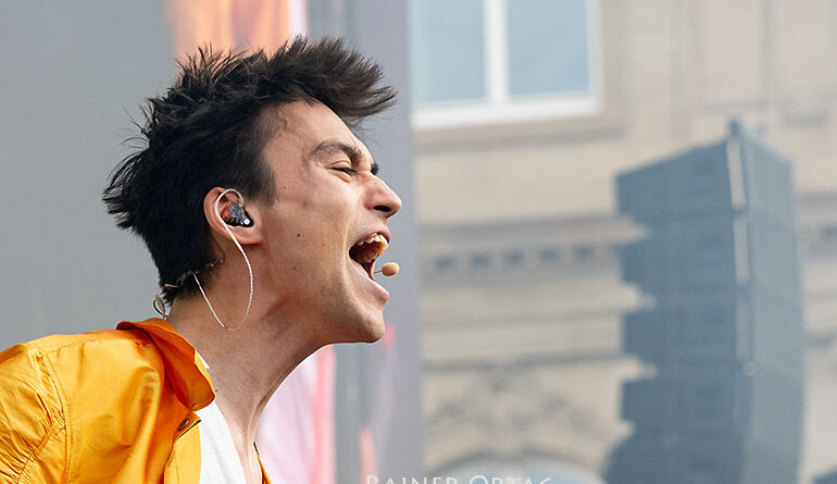 Jacob Collier am Schlossplatz - jazzopen Stuttgart 2025