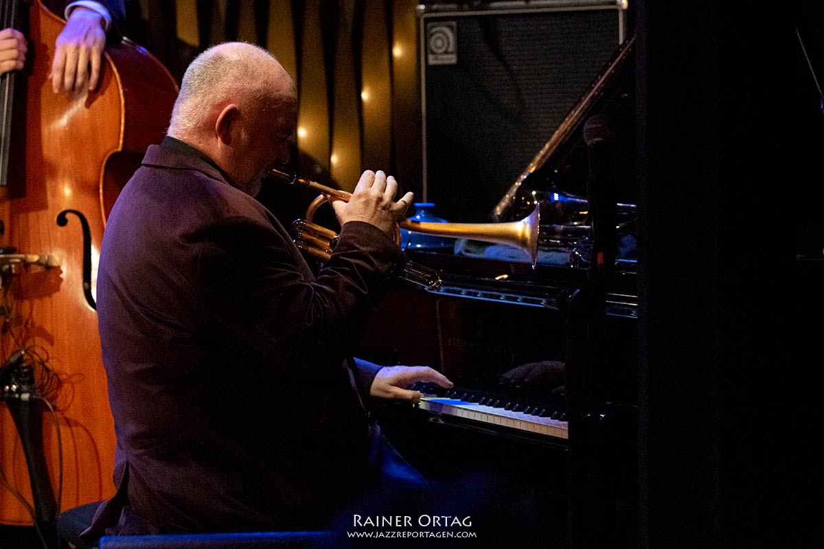 James Morrison bei der jazzopen Stuttgart 2023 im Jazzclub Bix