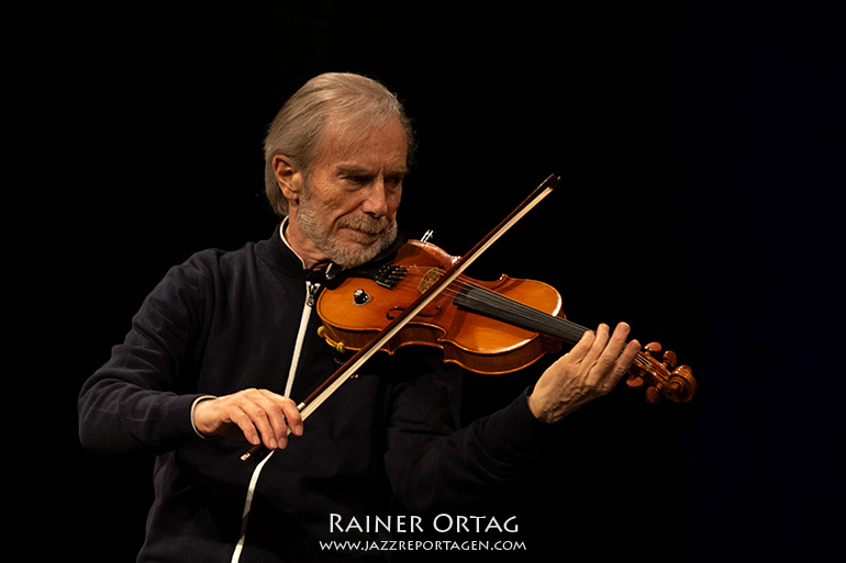 Jean-Luc Ponty mit seinem Trio beim Jazzfestival Esslingen 2021