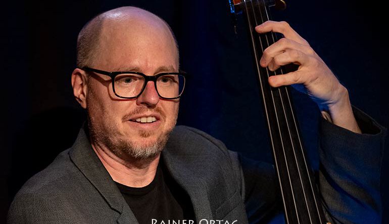 Jens Loh mit dem Sandi Kuhn Quartett beim Jazzclub Tübingen im Club Voltaire 2021