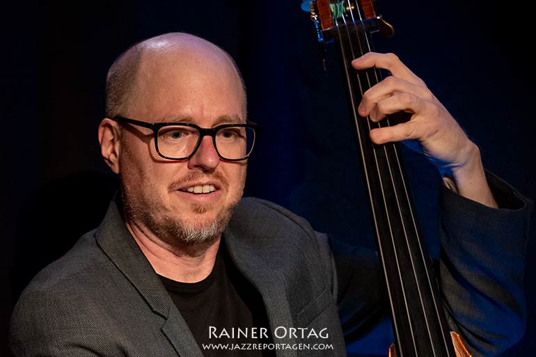 Jens Loh mit dem Sandi Kuhn Quartett beim Jazzclub Tübingen im Club Voltaire 2021