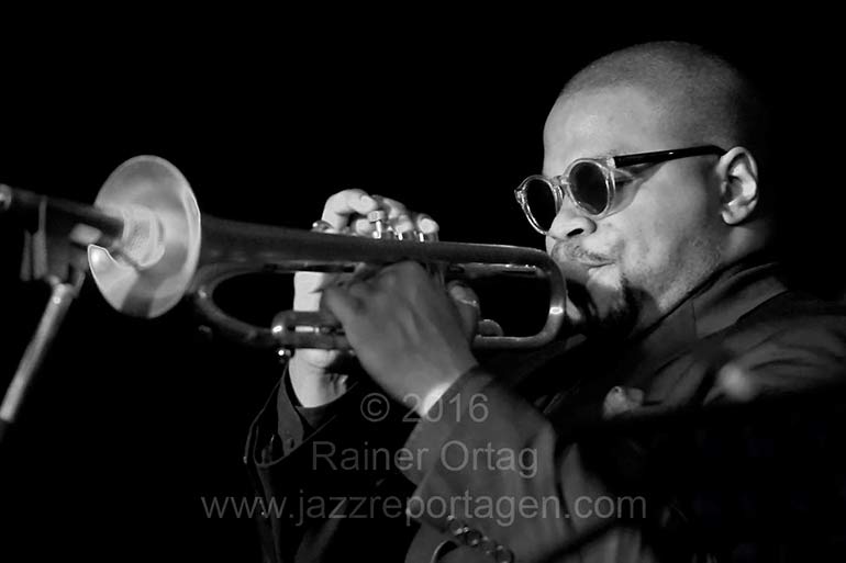 Jeremy Pelt mit dem Jeremy Pelt Power Quintet im Pappelgarten in Reutlingen 2016