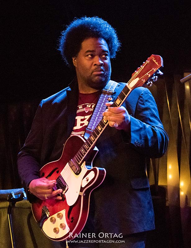 Jimmy James mit dem Delvon Lamarr Organ Trio im Jazzclub Bix bei der jazzopen Stuttgart 2019