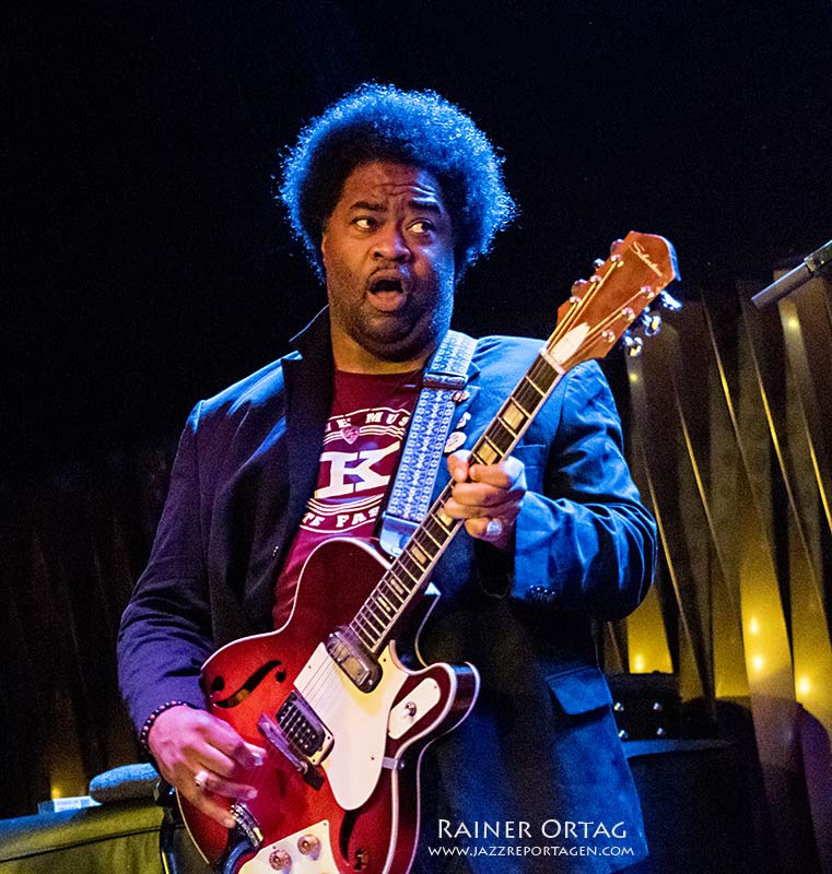 Jimmy James mit dem Delvon Lamarr Organ Trio im Jazzclub Bix bei der jazzopen Stuttgart 2019