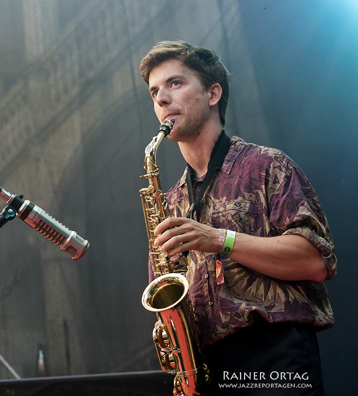 Joachim Poutaraud mit dem Adrien Brandeis Quintet bei der jazzopen Stuttgart 2019