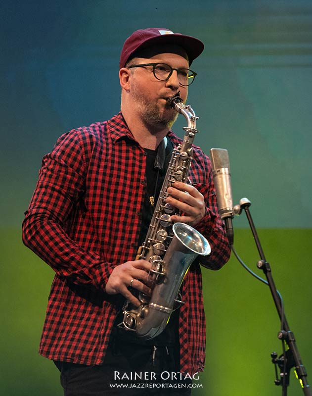 Johannes Ludwig mit Heidi Bayer bei der jazzahead 2021 in Bremen