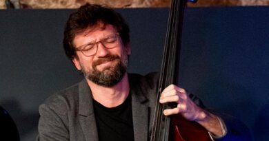 Makar Novikov mit dem Antonio Faraò / Alex Sipiagin Quartet im Jazzkeller Esslingen 2024