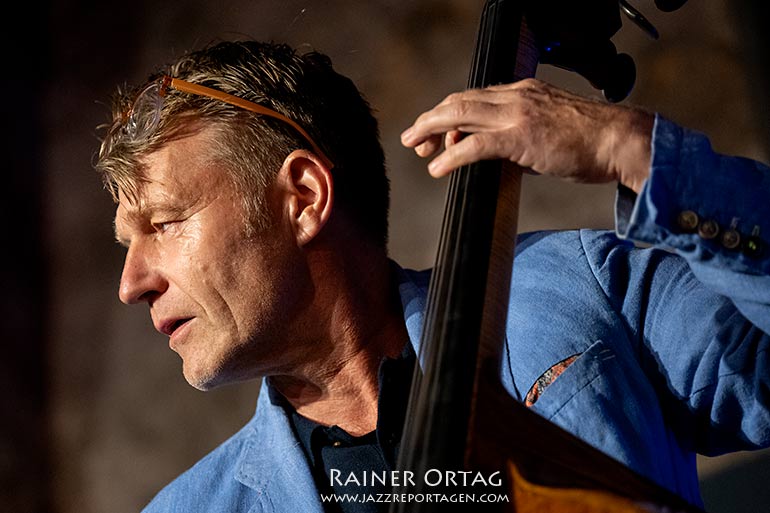 Martin Wind mit dem Martin Wind Gravity Trio im Jazzkeller Esslingen 2023