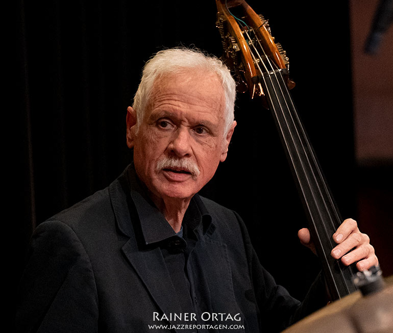 Paul Müller bei der jazztimeBB in der Kongresshalle Böblingen 2023