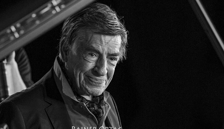 Rolf Kühn bei der jazzopen im SpardaWelt Eventcenter Stuttgart 2018