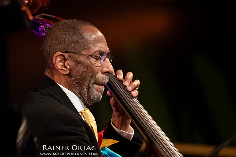 Ron Carter bei der 53. Internationalen Jazzwoche Burghausen 2024