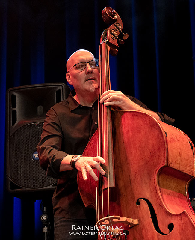 Scott Colley mit dem Chris Potter Quartet im Sudhaus Tübingen 2023