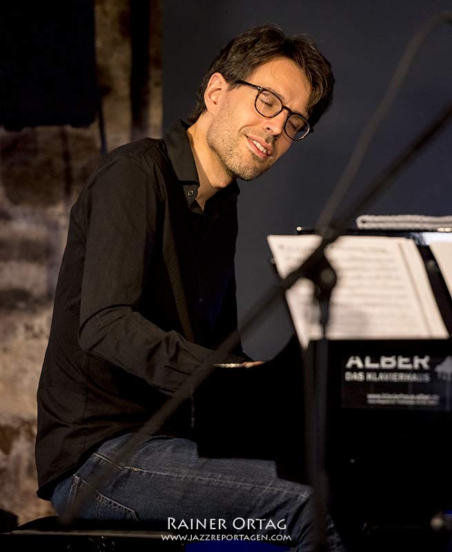 Sebastian Sternal mit dem Tony Lakatos Quartet im Jazzkeller Esslingen 2021