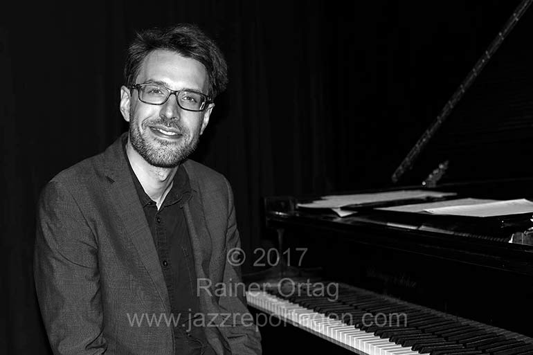 Sebastian Sternal mit dem Sternal Transatlantic Trio in Pappelgarten Reutlingen am 4. April 2017