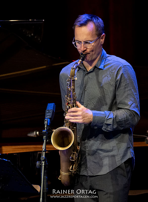 Uli Kempendorff mit dem Julia Hülsmann Quartett beim Jazzfestival Esslingen 2023