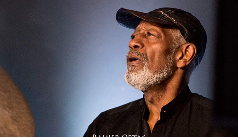 Victor Lewis mit dem George Cables Quartet im Jazzkeller Esslingen 2019