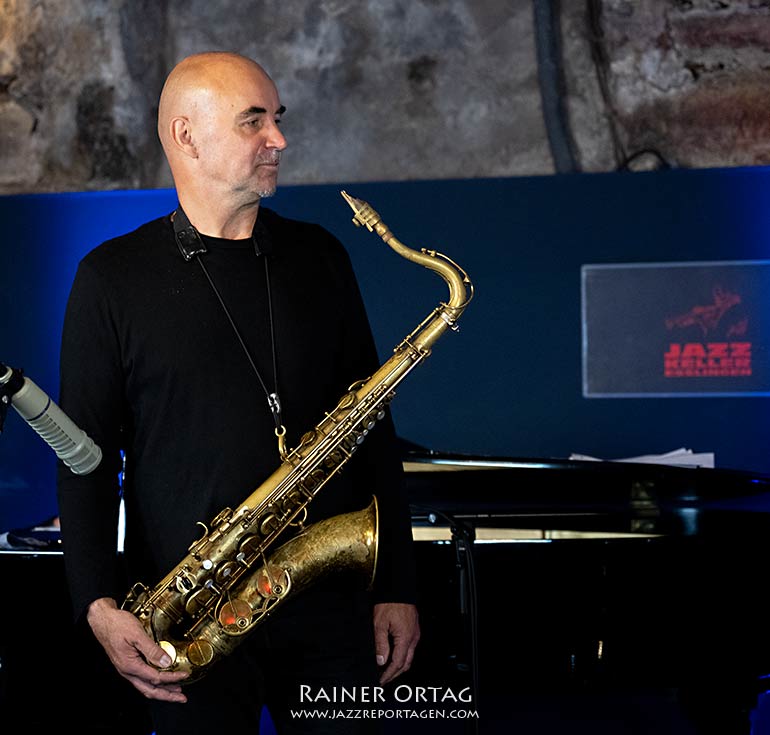 Wolfgang Fuhr mit dem Martin Sasse Trio im Jazzkeller Esslingen 2021