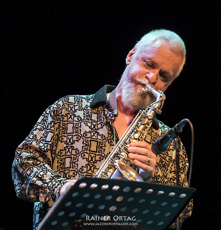 Wolfgang Puschnig beim Gedenkkonzert für Herbert Joos im Theaterhaus Stuttgart 2020