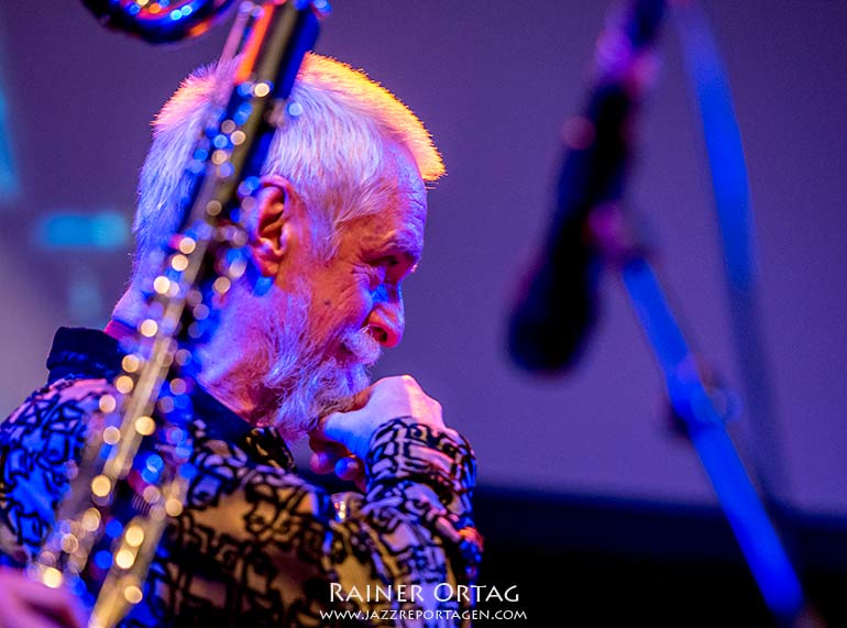 Wolfgang Puschnig beim Gedenkkonzert für Herbert Joos im Theaterhaus Stuttgart 2020