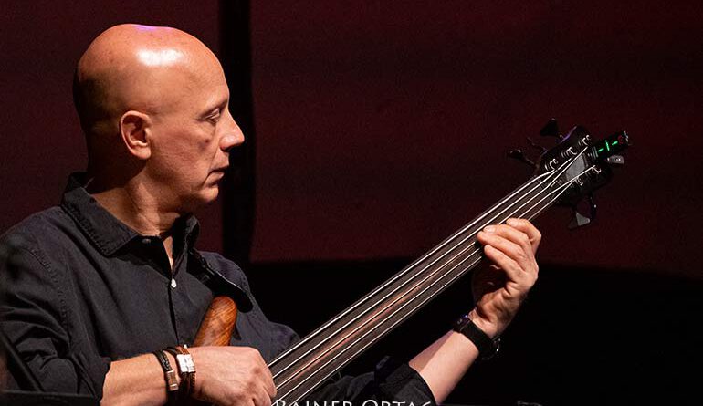 Yuri Daniel bei den Internationalen Theaterhaus Jazztagen 2022