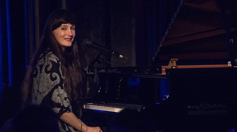 Aziza Mustafa Zadeh Trio im Theaterstübchen Kassel am 22.11.201