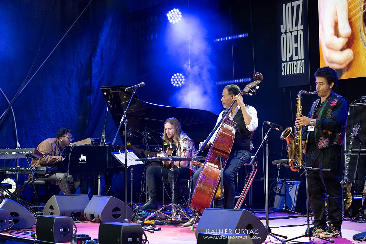 Stanley Clarke bei der jazzopen Stuttgart 2022