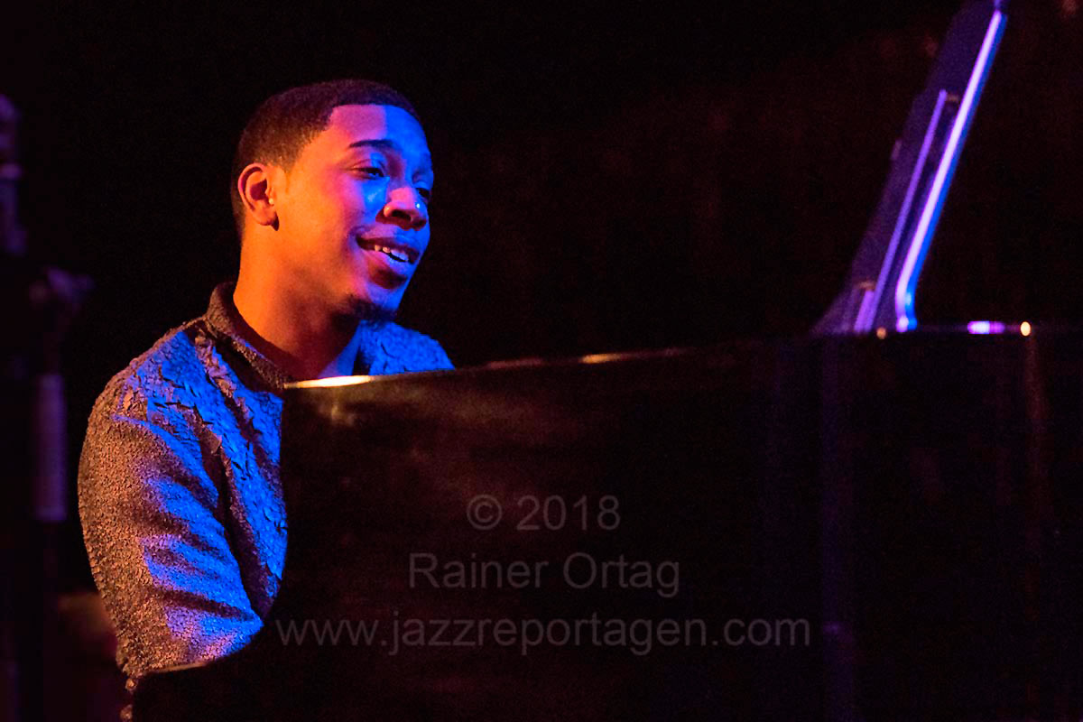 Christian Sands - "Facing Dragons" im Jazzclub Bix Stuttgart 2018