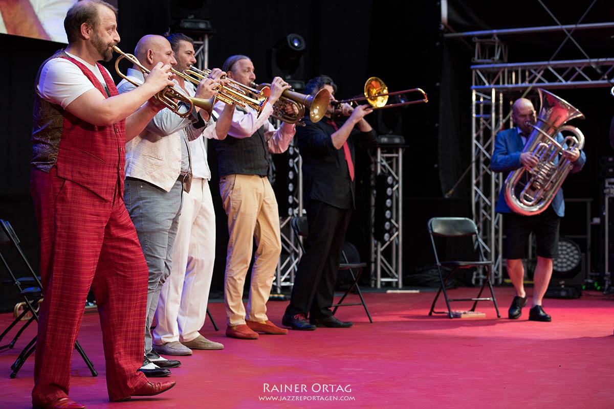 Mnozil Brass bei der jazzopen Stuttgart 2019