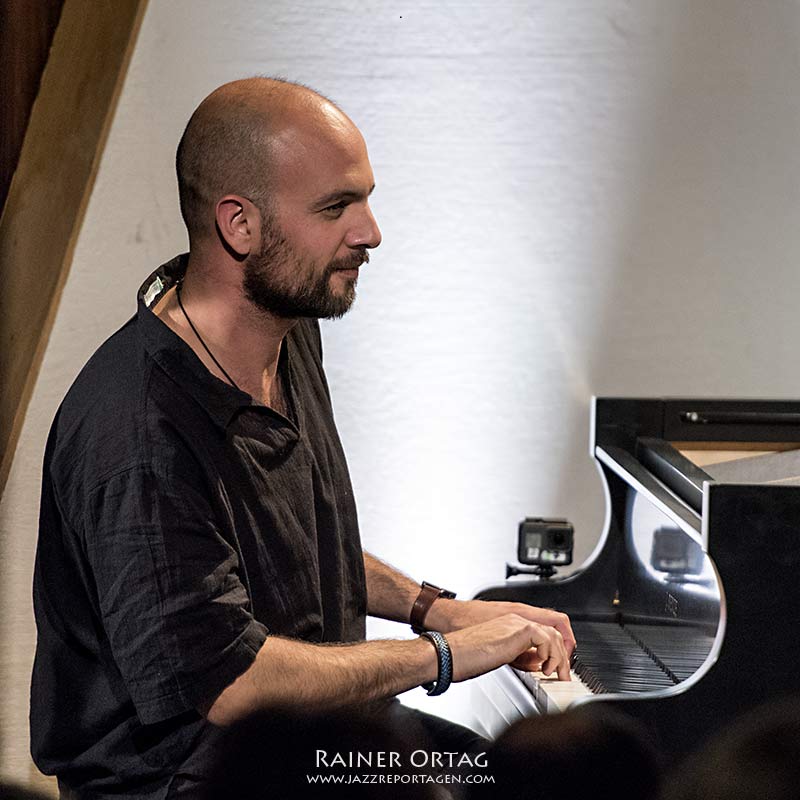 Shai Maestro Trio in der Kelter = Liquid Bar Tübingen 2019