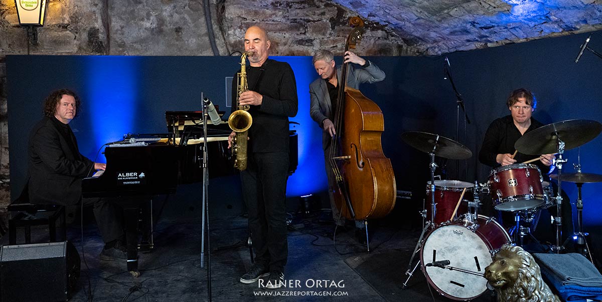 Martin Sasse Trio feat. Wolfgang Fuhr im Jazzkeller Esslingen 2021